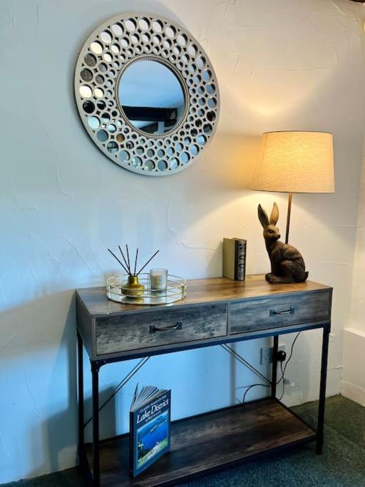 The Old Post Office, Cosy Grade II Listed 2 Bed Apartment 윈더미어 외부 사진